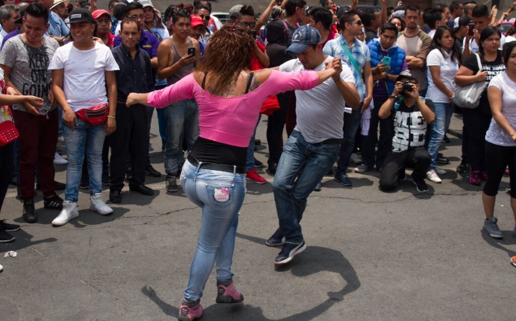 el-tradicional-baile-sonidero-cuartoscuro
