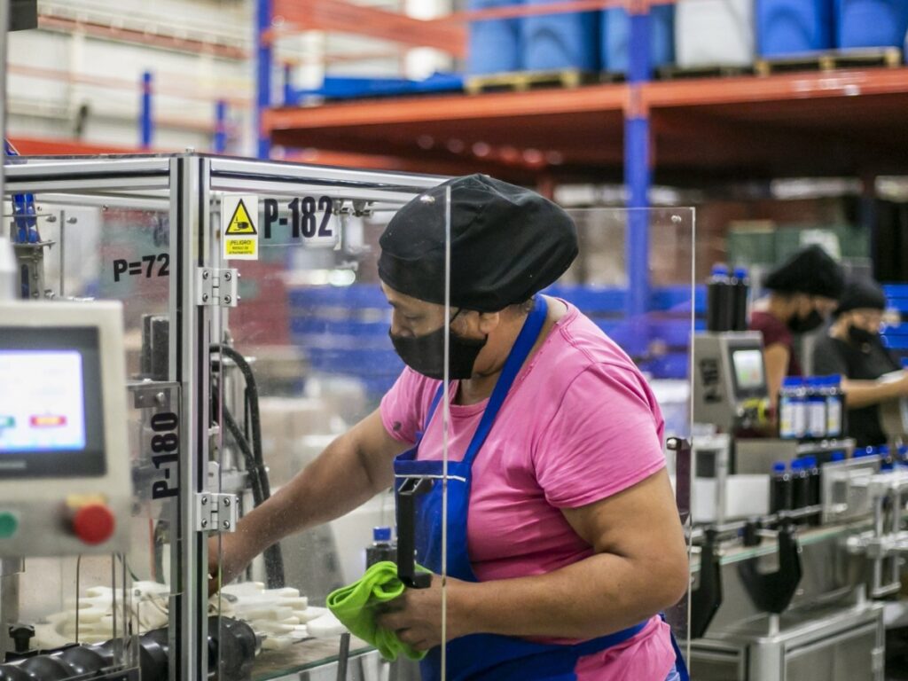 empleos_trabajadores_empleados_sedeco_jalisco.jpg_2063822846-1024x768.jpg