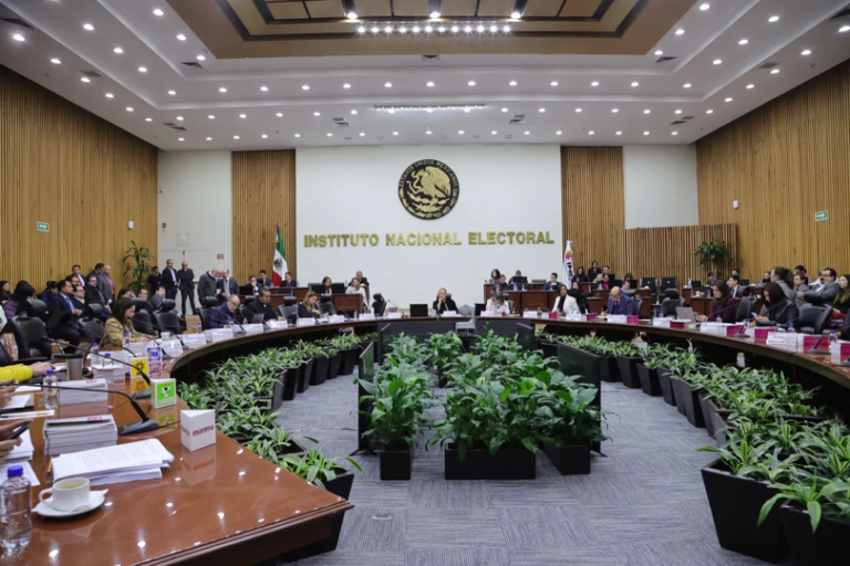 INE lanza convocatoria para la presidencia del IEE Puebla por 7 años