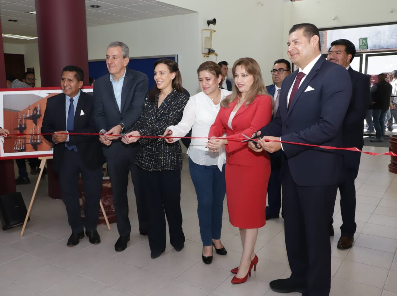 57157759-8d40-46ce-bc3b-b818932e488d