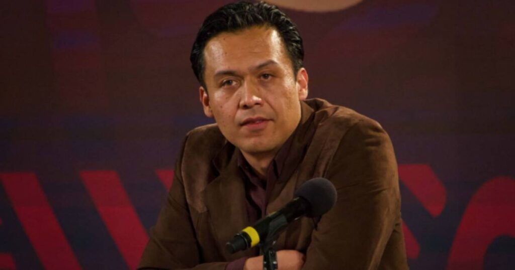 Destituyen a Marx Arriaga tras polémica por libros