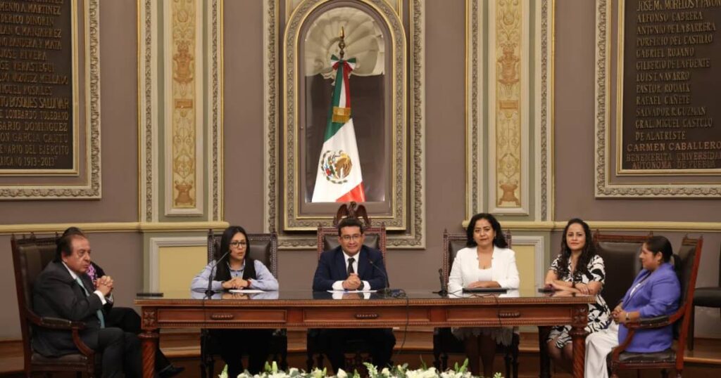 Congreso del Estado e IMSS firman convenio de colaboración