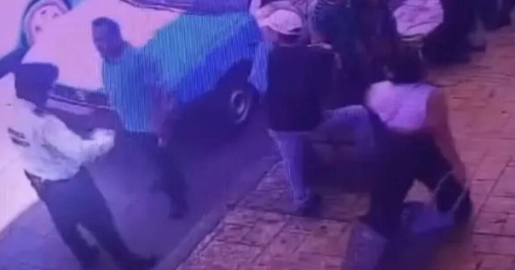 Captan a taxista agrediendo a tránsito luego de infracción en Tehuacán