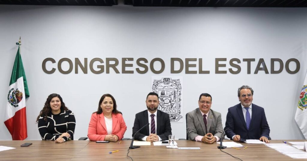 Comisión del Congreso aprueba exhorto para formar jóvenes en TIC