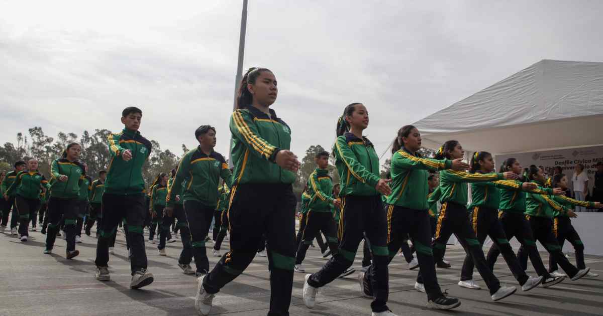 Pase de Revista 5 de Mayo