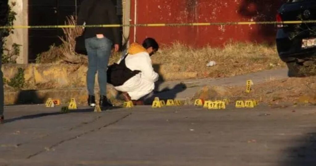 Matan a adolescente y hieren a otro en ataque en Xochimehuacan