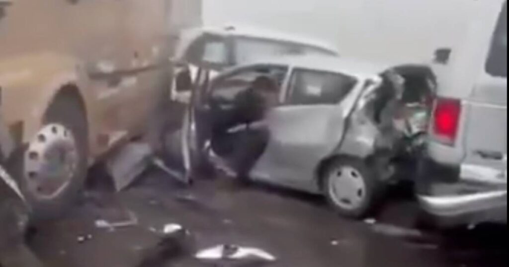 VIDEO: Fatal carambola en autopista Puebla–Orizaba deja un muerto