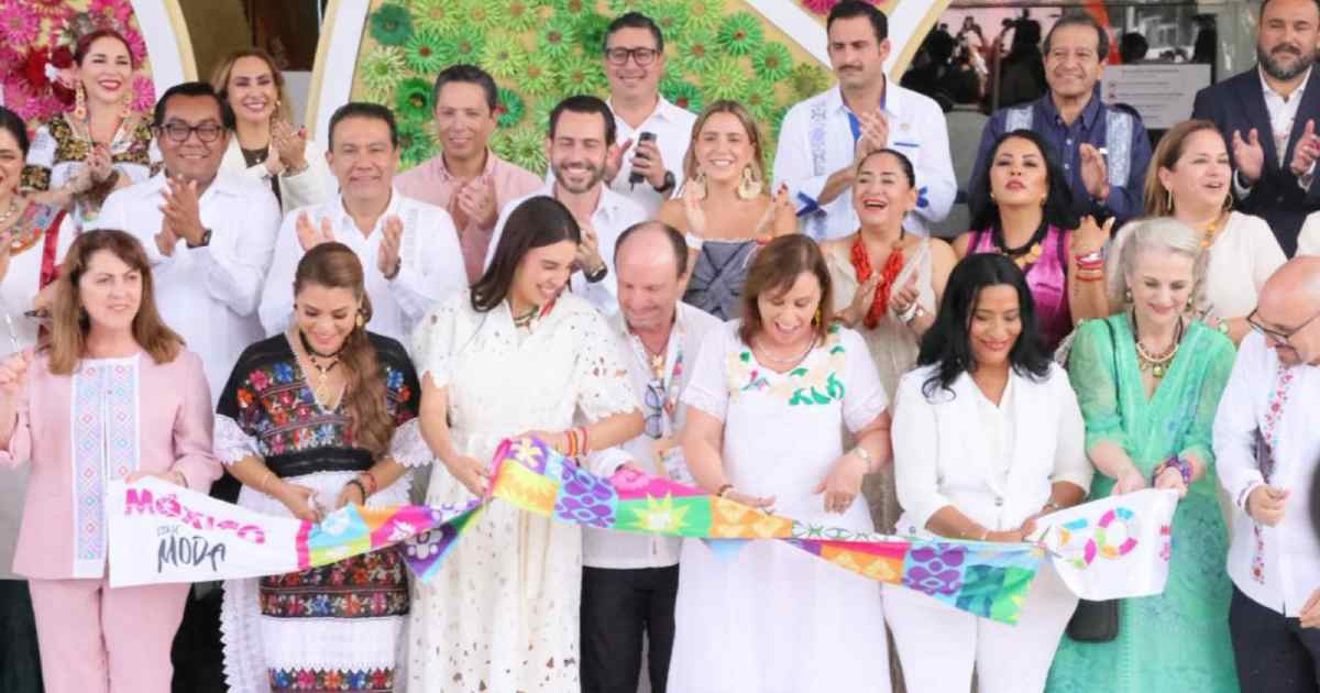 Tianguis Turístico