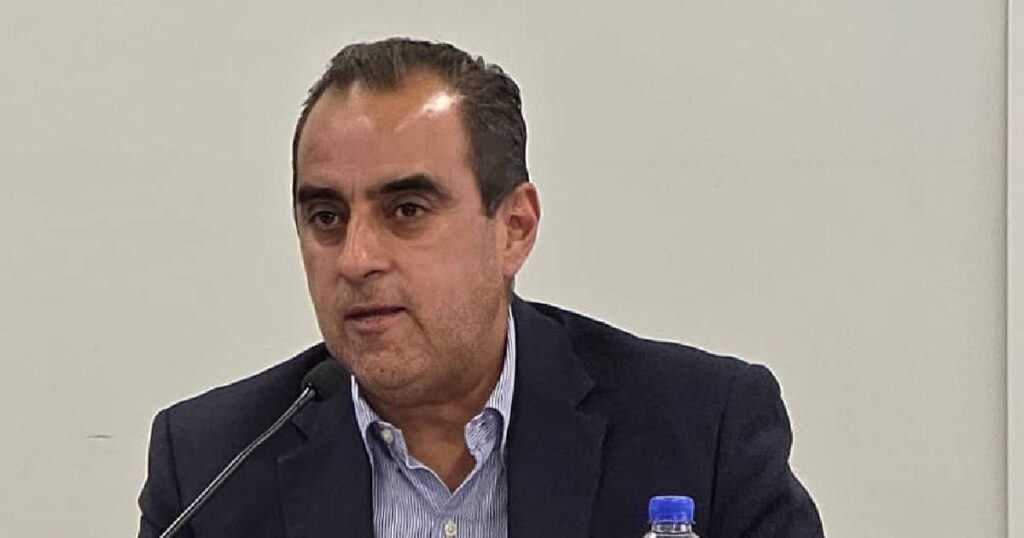 Corte visita a diputados de Puebla para insistir en legislar infancias trans