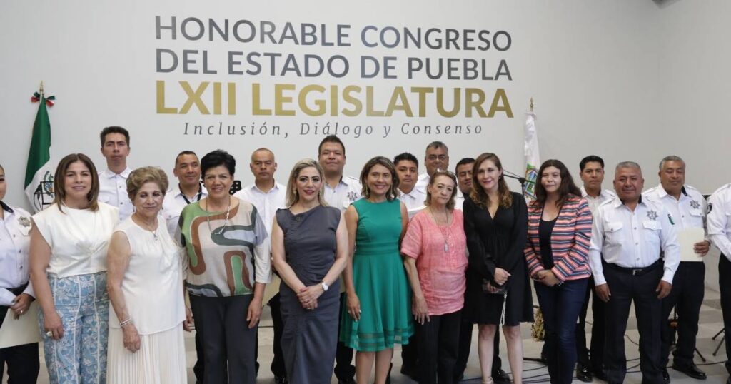 Congreso poblano reconoce entrega y compromiso diario de madres trabajadoras legislativas
