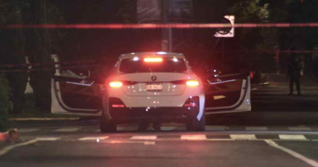 Ejecutan a hombre cuando conducía su camioneta en Zavaleta