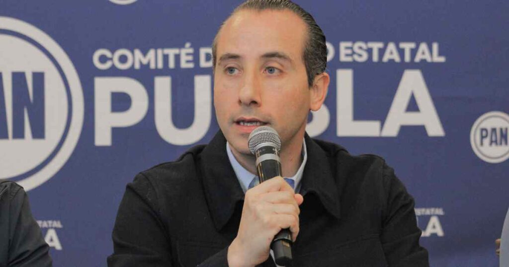 Exigen a Mario Riestra frenar desbandada en el PAN Puebla; van tres renuncias