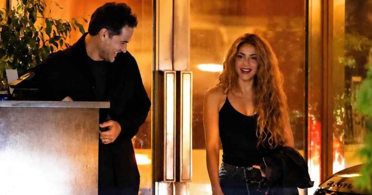 Shakira Shakira