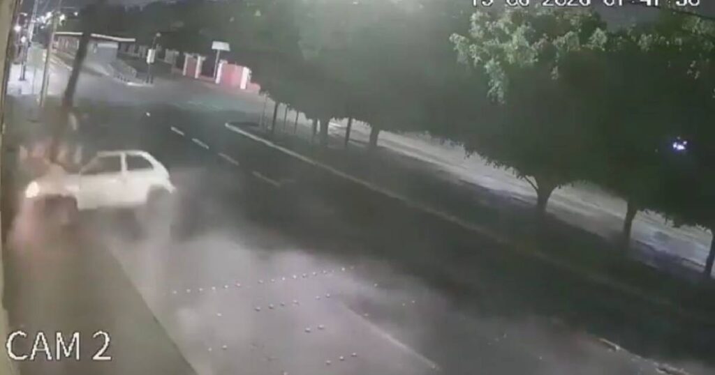 Conductor sobrevive a choque tras ir en sentido contrario en Puebla