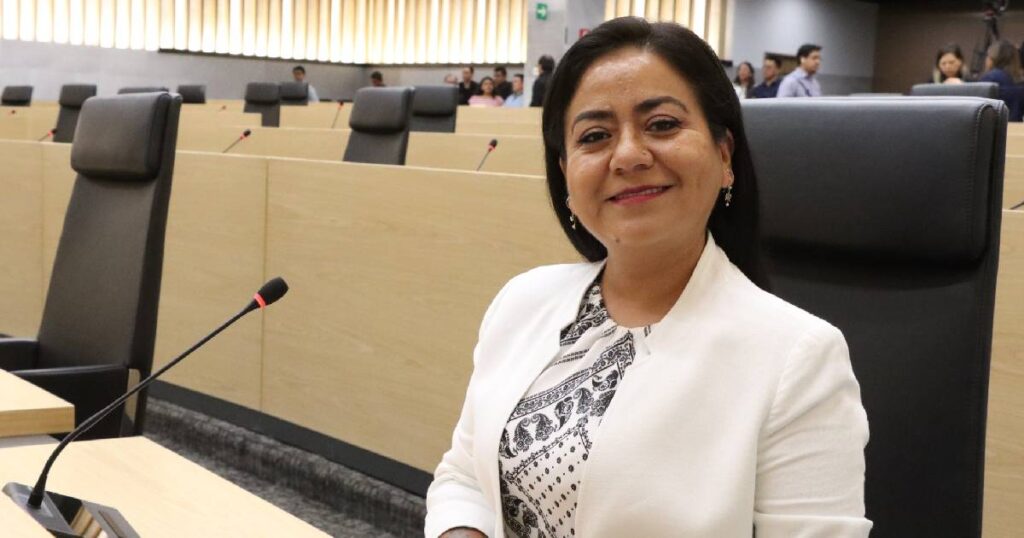 Celia Bonaga propone digitalización permanente de todas las actas del Registro Civil en Puebla