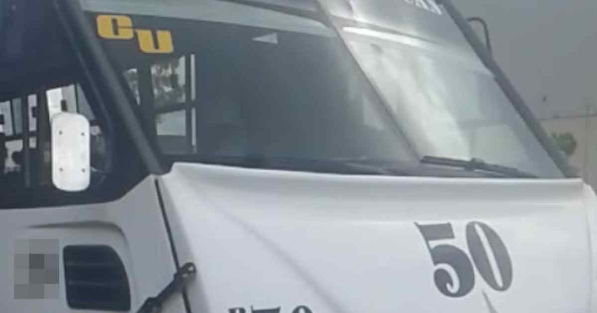 Arrojan a mujer de ruta 50