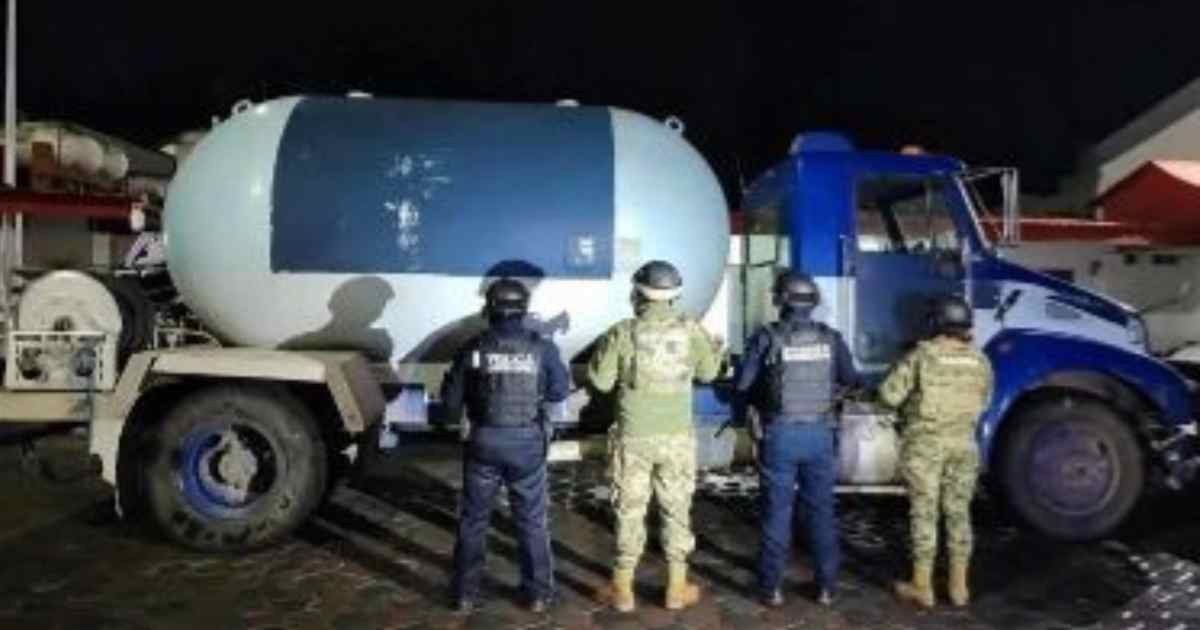 Aseguran pipa de gas