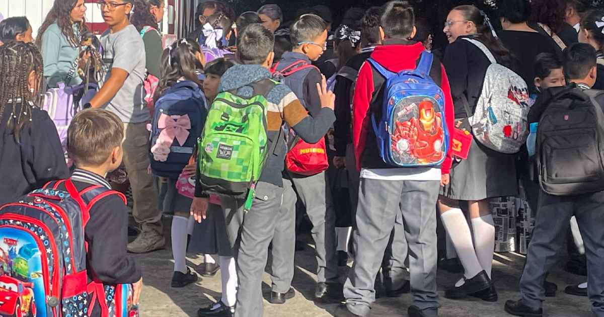 Suspenden clases